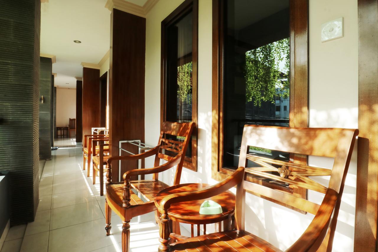 Pondok 3 Mertha Kuta Lombok Esterno foto