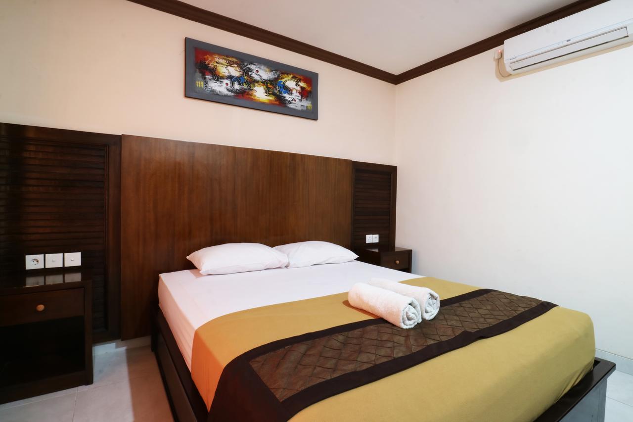 Pondok 3 Mertha Kuta Lombok Esterno foto