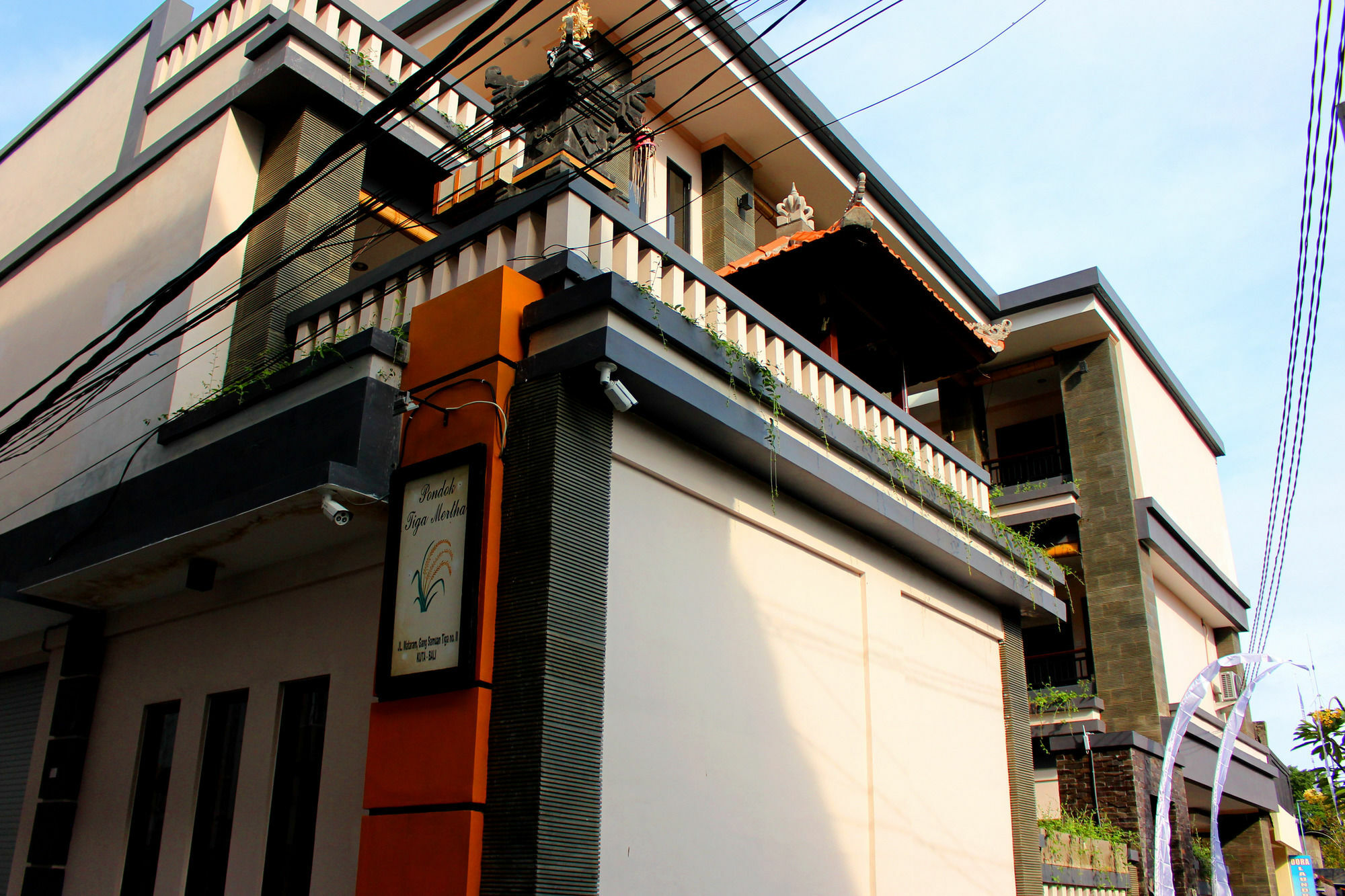Pondok 3 Mertha Kuta Lombok Esterno foto